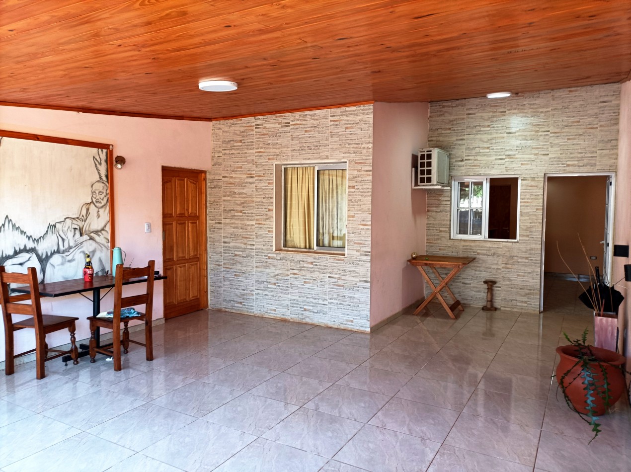 Vendo Casa tres dormitorios Barrio 100 viviendas en Aristobulo del Valle Misiones