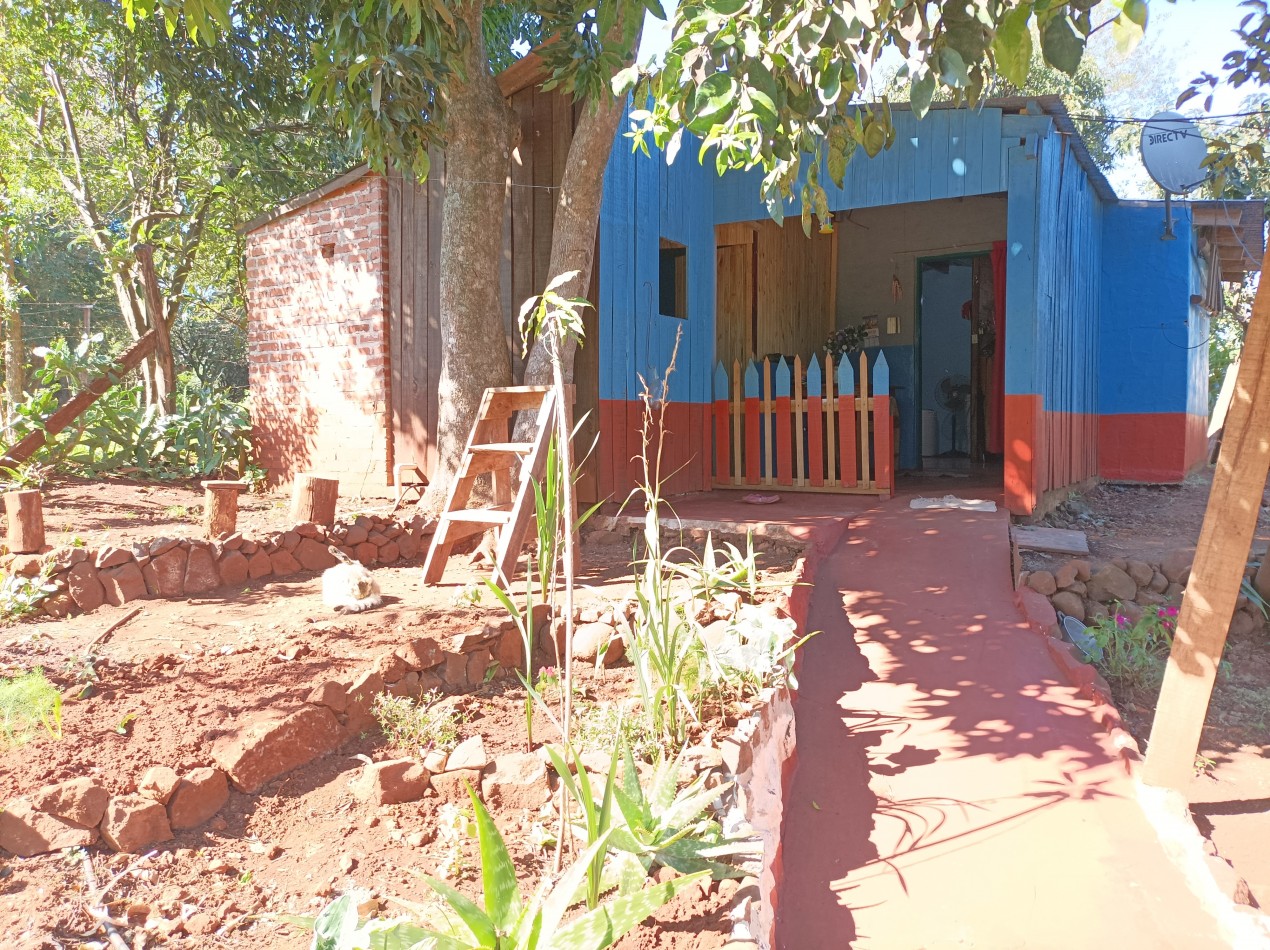 VENDO CASA EN SALTO ENCANTADO TERRENO GRANDE