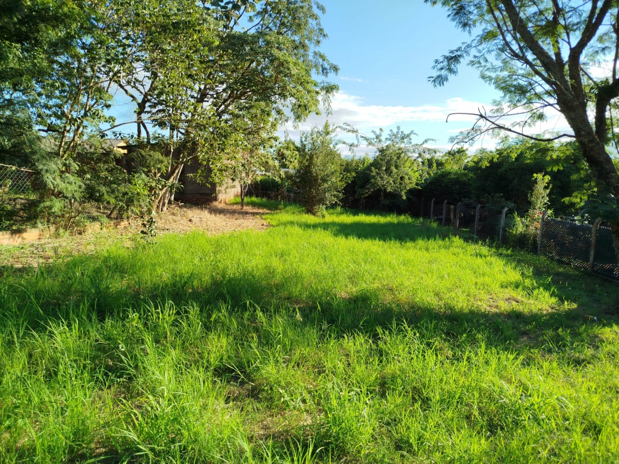 Terreno en Venta en Barrio Suarez grande parqueado