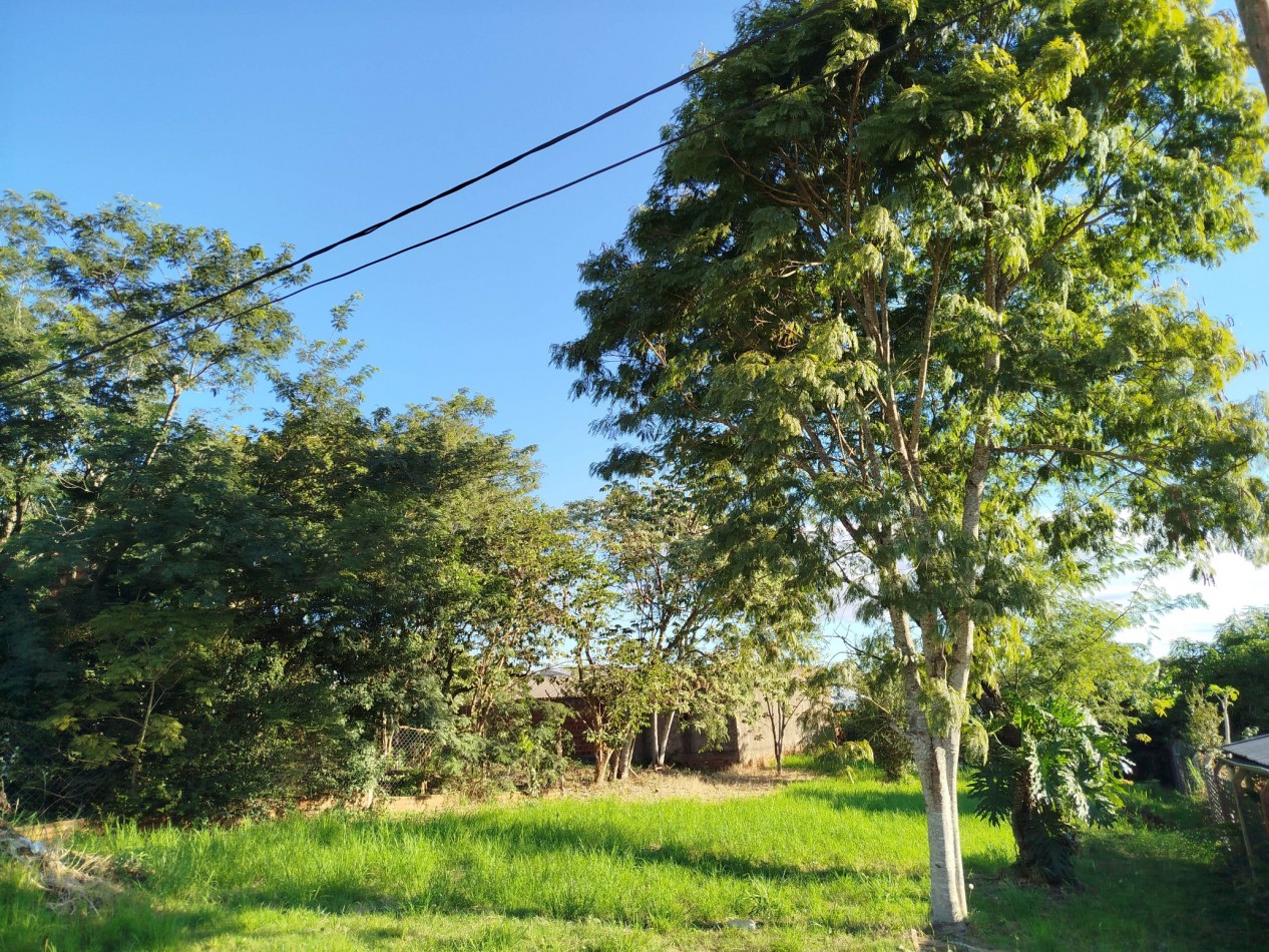 Terreno en Venta en Barrio Suarez grande parqueado