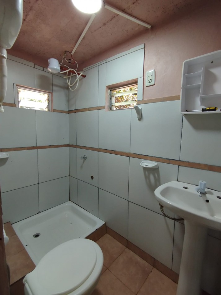 Casa en alquiler al lado de complejo deportivo Aristobulo del Valle