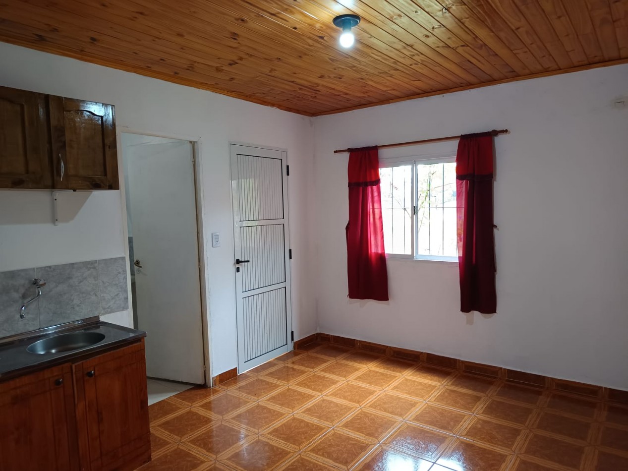Alquilo Departamento de un dormitorio al lado del complejo Aristobulo del Valle