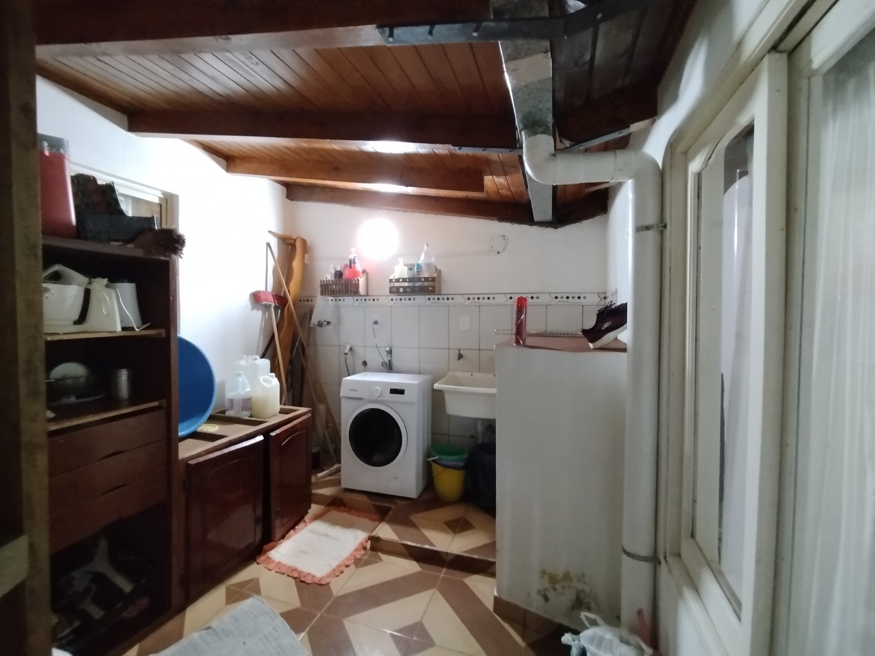 Casa en venta centro de Aristobulo del Valle