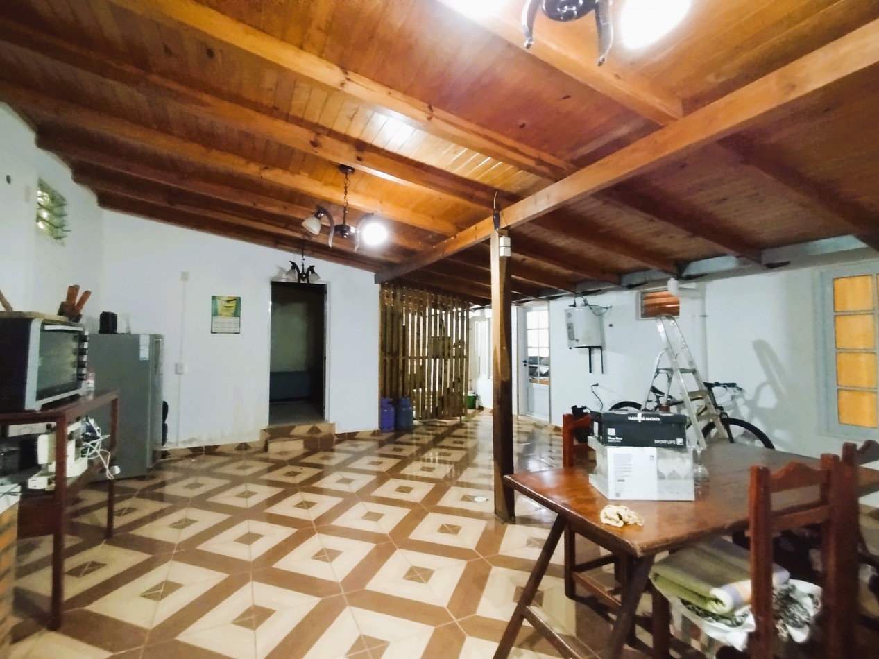 Casa en venta centro de Aristobulo del Valle