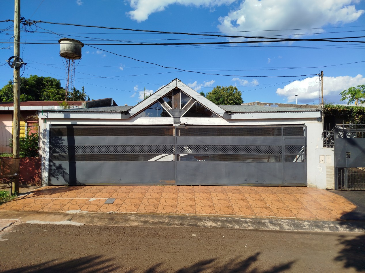 Casa en venta centro de Aristobulo del Valle