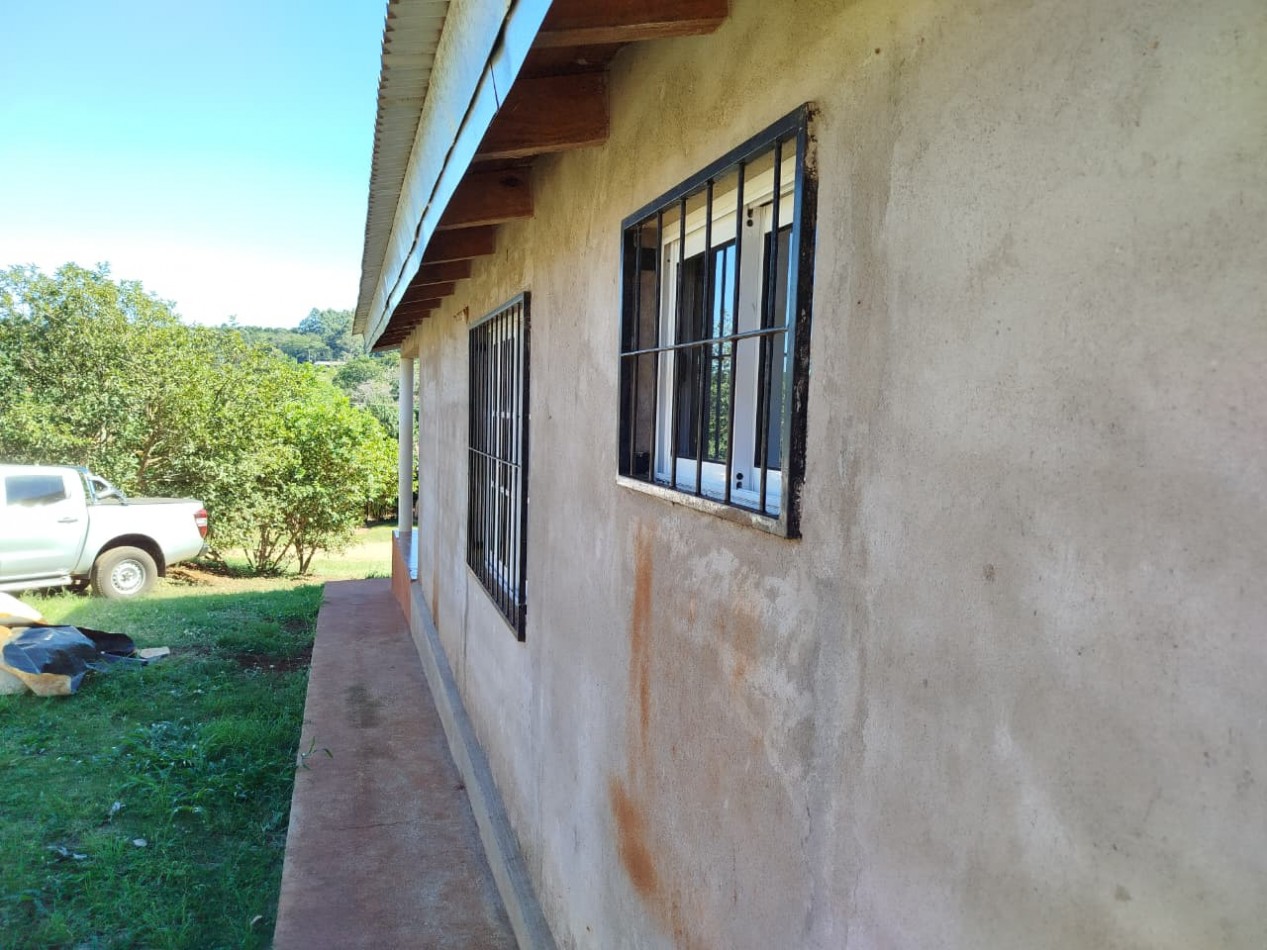 Casa grande en alquiler 3 dormitorios en Barrio Bancario de Aristobulo del Valle