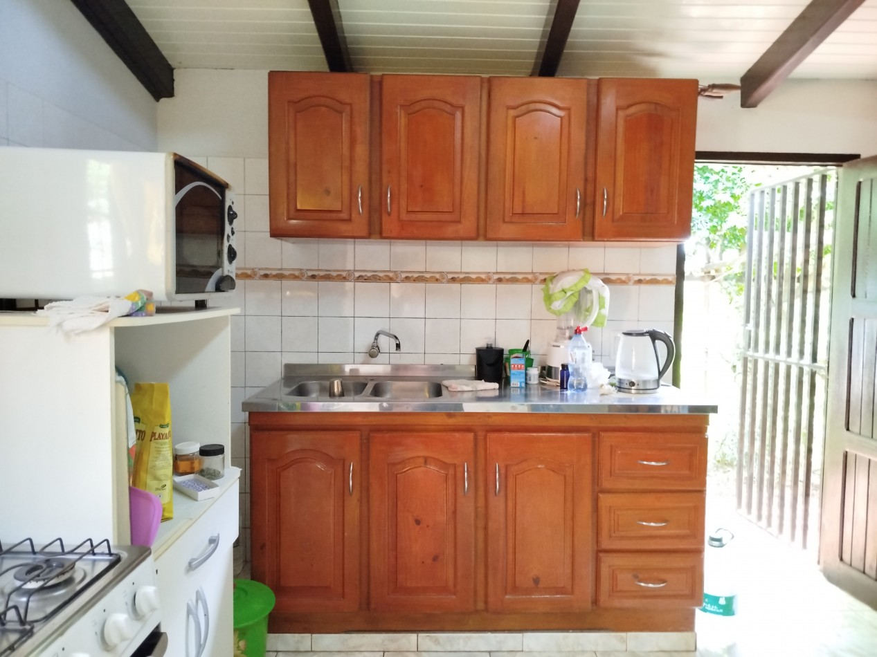 Casa grande en venta cerca de escuela de Comercio Barrio Norte esquina