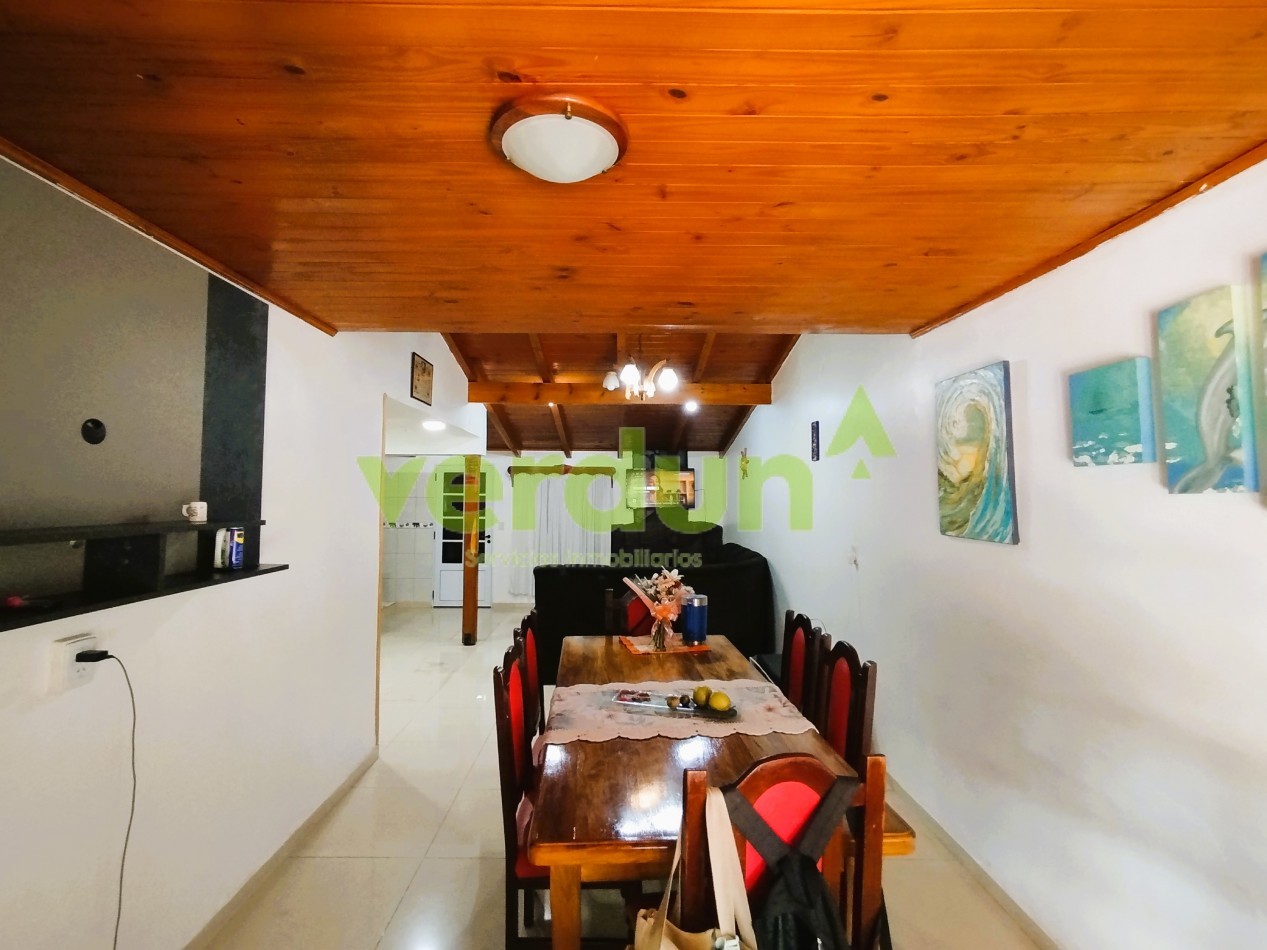 Casa en venta centro de Aristobulo del Valle