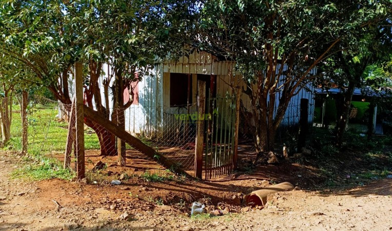 TERRENO CON CASA EXCELENTE UBICACION