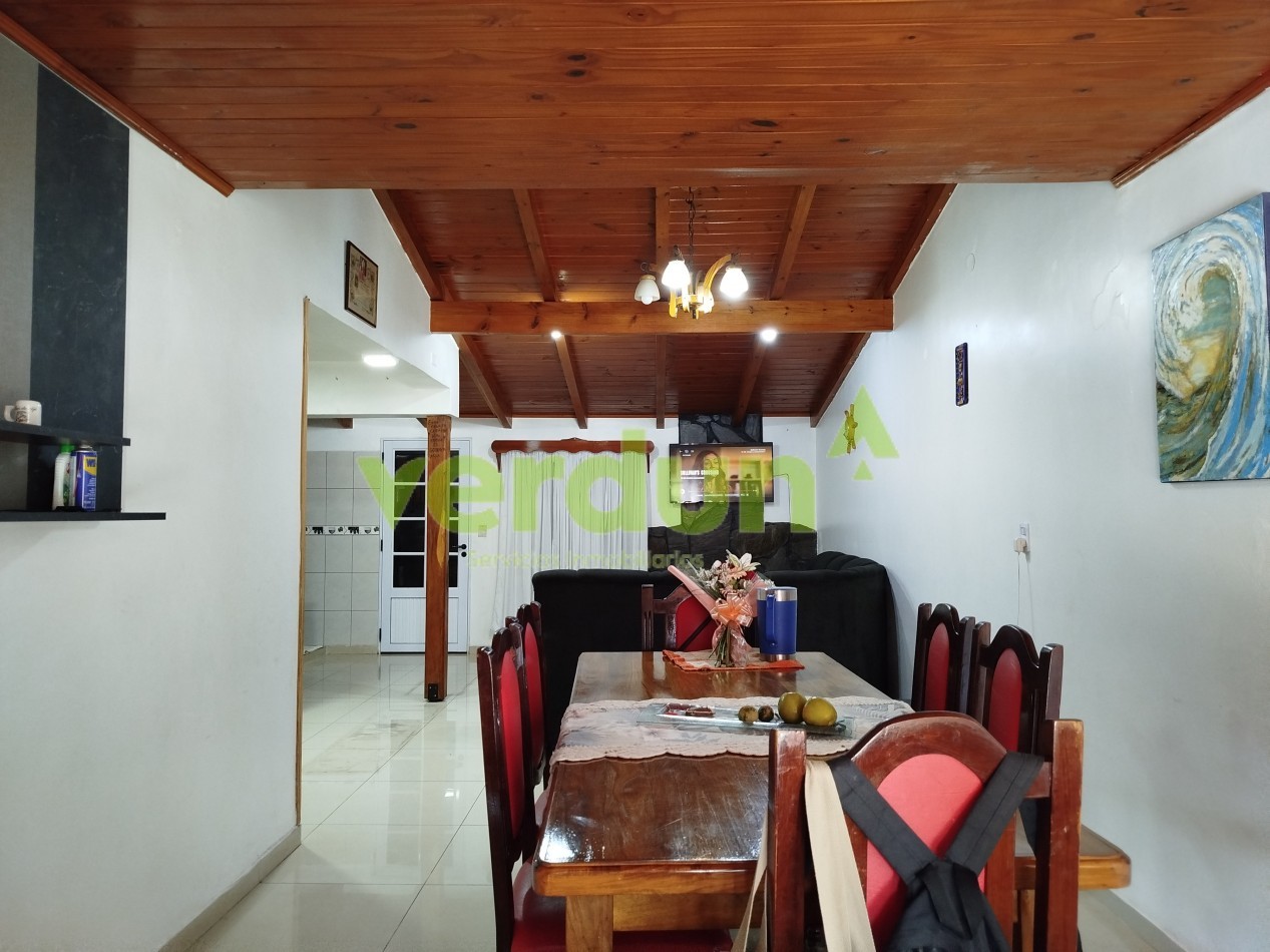 Casa en venta centro de Aristobulo del Valle
