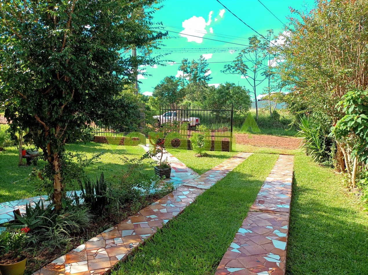 VENDO CASA EN ARISTOBULO DEL VALLE TRES DORMITORIOS